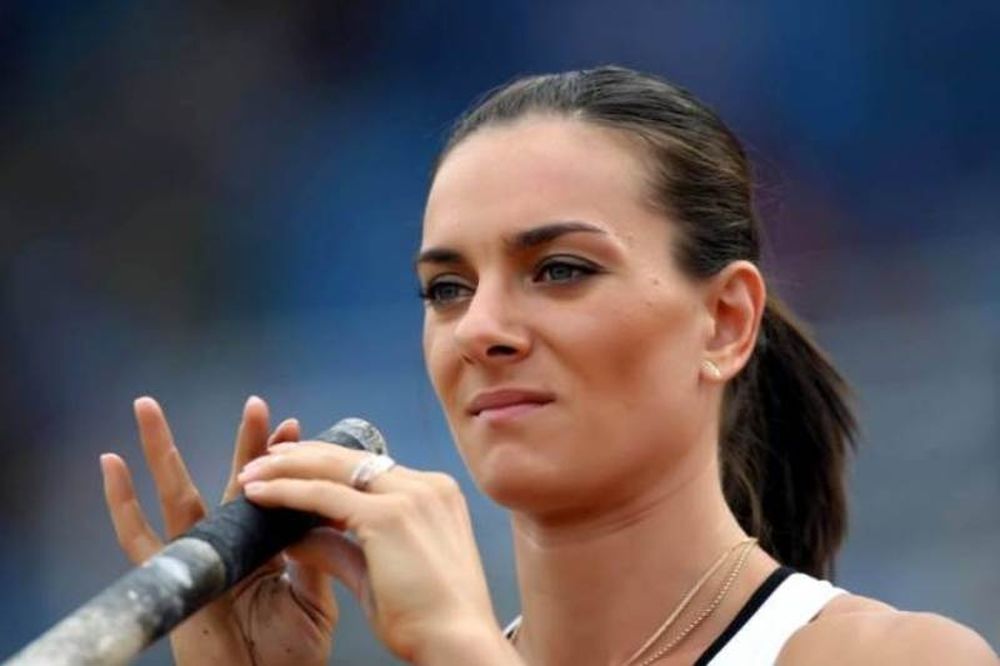 Η Λεμπέντεβα κάρφωσε το αντίο της Ινσιμπάγιεβα