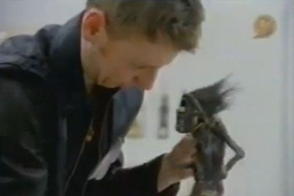 Aoυτς! Αυτό πρέπει να πόνεσε πολύ! (video)