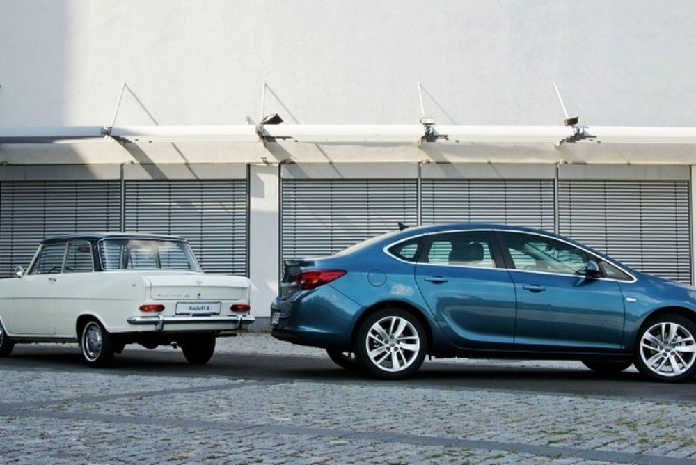 Opel: 50 χρόνια compact sedan μοντέλα 