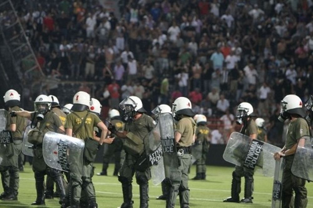 Η UEFA κάνει τη δουλειά της. Εμείς;