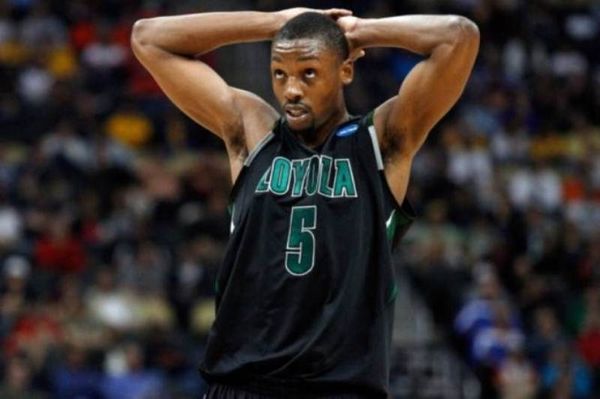 Νοκ άουτ ο Ουόκερ!