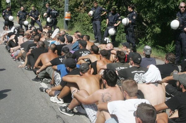 Στην άσφαλτο οι φίλαθλοι του ΠΑΟΚ (photos)