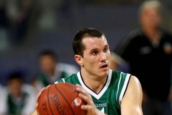 Ξεκίνησε προπονήσεις ο Στρναντ