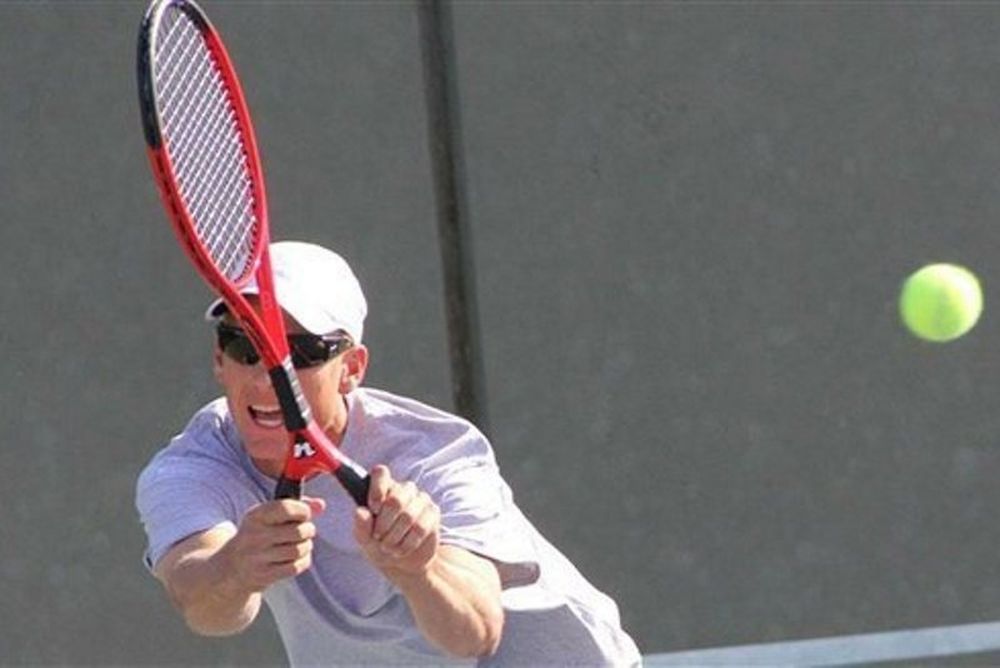 US Open: Ο τενίστας με την εξωγήινη… ρακέτα! (video)