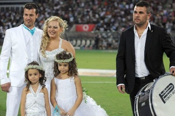 Τούμπα ο γάμος! (photos)