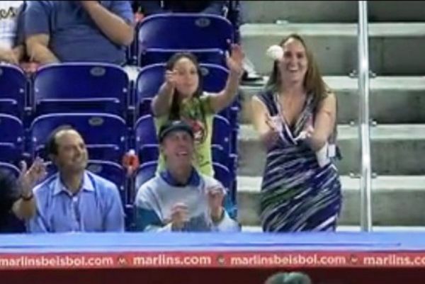 VIDEO: Αν έχεις ωραία μάνα… 