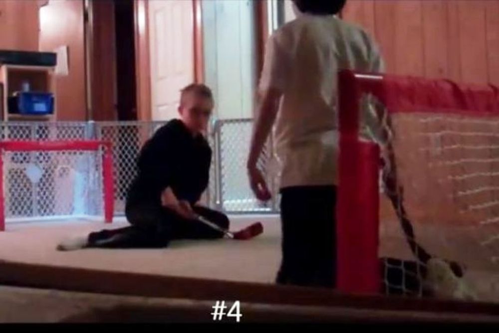 Απίστευτα γκολ στο... γονατιστό χόκεϊ (video)