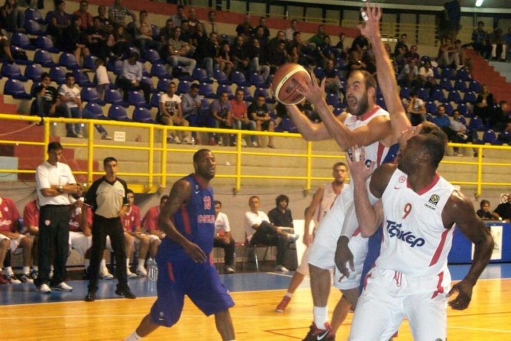 Η φιλική νίκη του Ολυμπιακού επί της ΤΣΣΚΑ (photos+video)