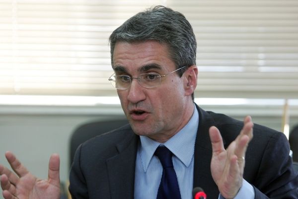 Ο Λοβέρδος καυτηριάζει τις επιλογές Ζαρντίμ