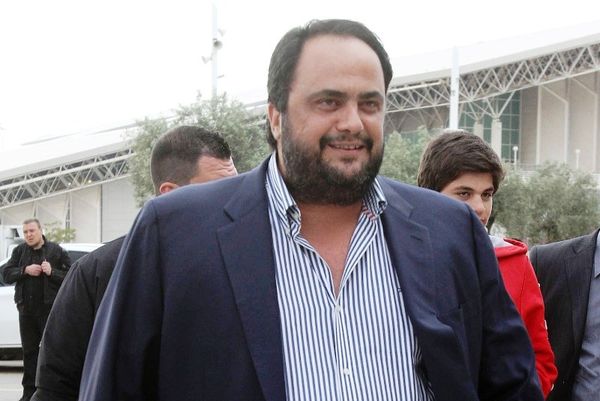 Ευχαριστήριο ΕΠΣ Πειραιά σε Μαρινάκη