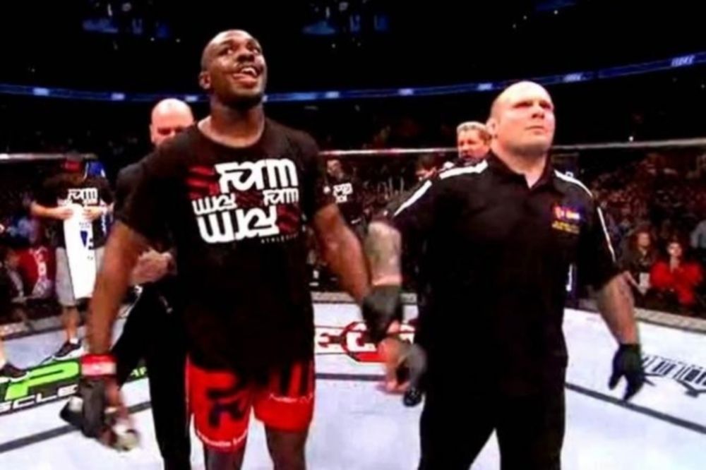 UFC 152: Τέταρτη υπεράσπιση για τον Jon Jones (photos + videos)