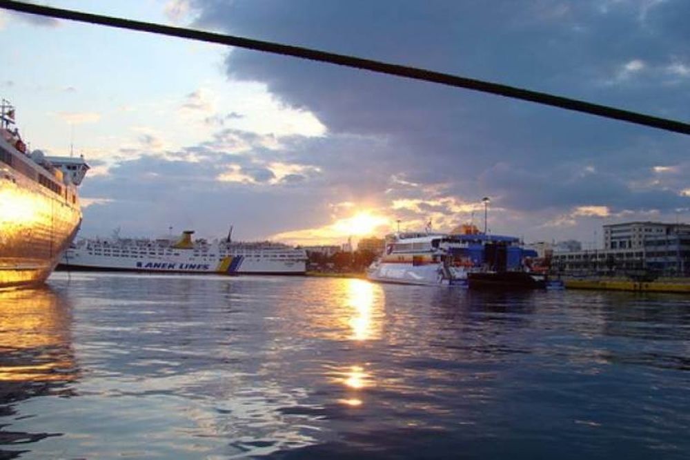 Oι κρουαζιέρες στην Μαύρη θάλασσα θα σταματούν στον Πειραιά 