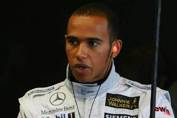 Νέα προσφορά της McLaren στον Χάμιλτον