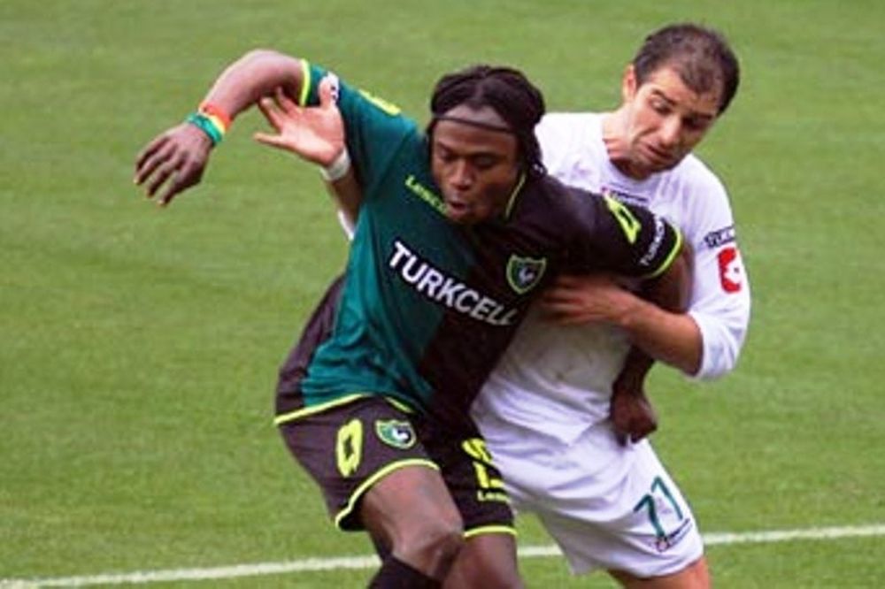 Στον Ηρακλή ο Ιμπραχίμα Μπανγκουρά! (video)