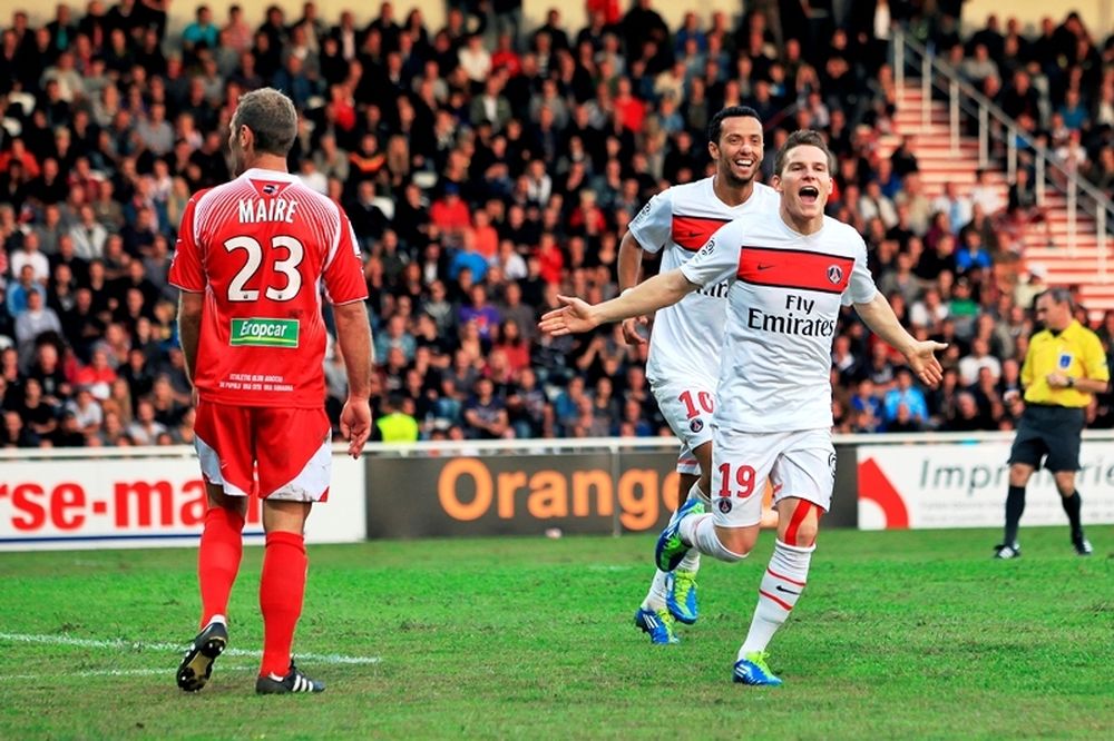 Νικάει και χωρίς «Ίμπρα» η Παρί (video)