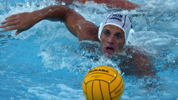 Κρεμάει το σκουφάκι του ο Κάσας!