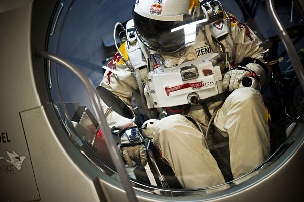 Red Bull Stratos: Αποστολή στην άκρη του διαστήματος (video)