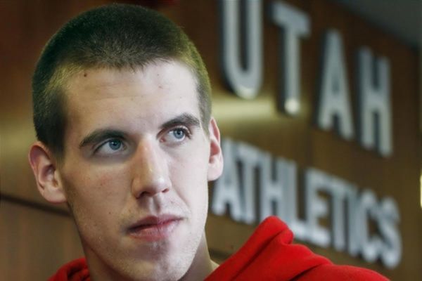 NCAA: Πρόωρο τέλος για τον Ντέιβιντ Φόστερ (video)