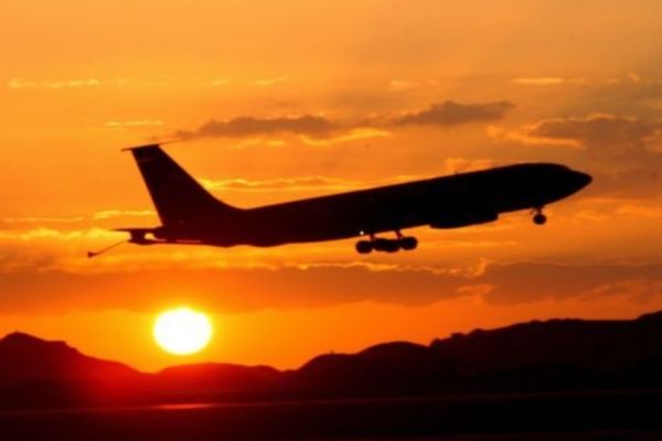 Μια πραγματικά... ανώμαλη προσγείωση (video)