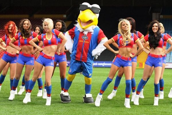 Gangnam Style από τις Cheerleaders (video)
