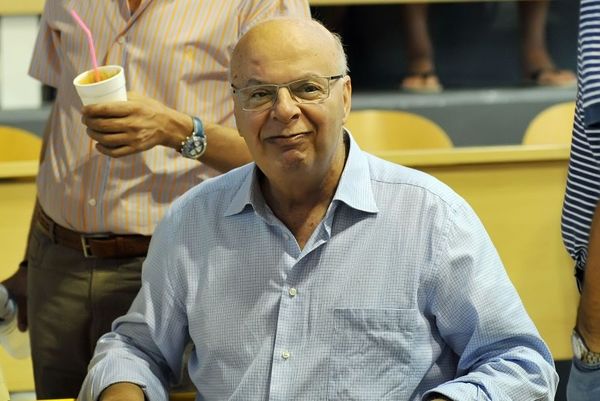 ΕΟΚ: Επίτιμος δημότης Κατερίνης ο Βασιλακόπουλος