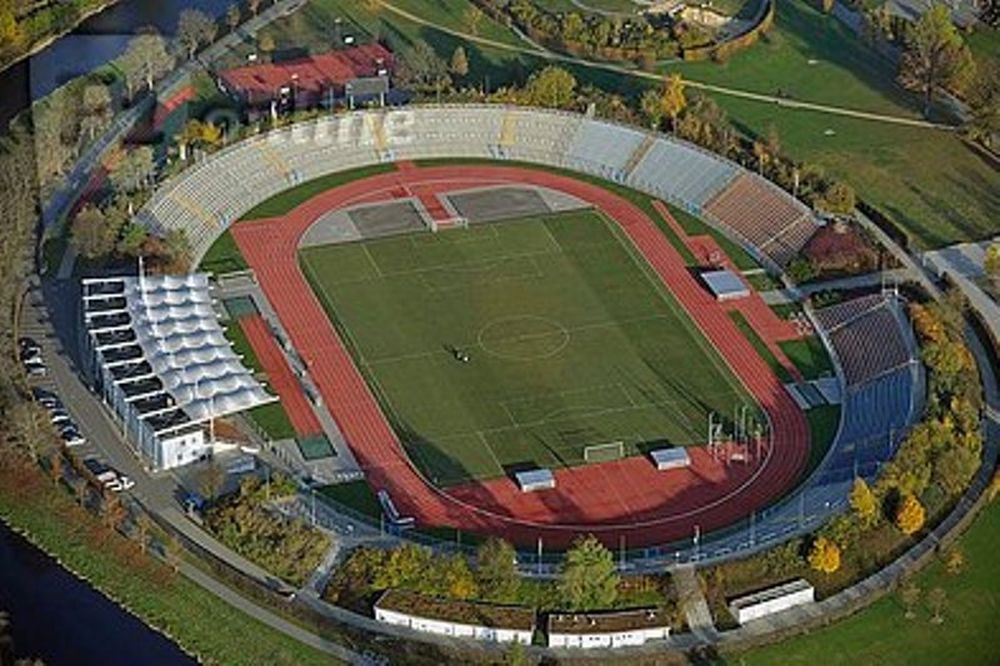 Το γήπεδο της Γκαμπόν που έγινε σχολείο!