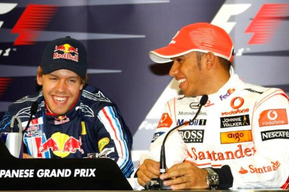 Formula 1:  Ταχύτεροι οι Χάμιλτον και Φέτελ