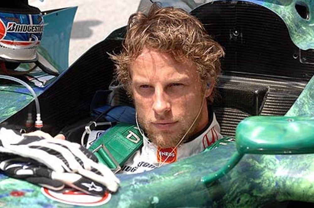 Μπάτον: «Πολύ-πολύ δύσκολο να «χτυπήσουμε» τις Red Bull»