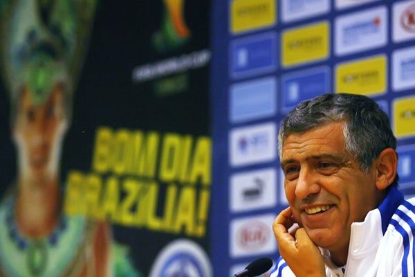 Εθνική: Επαναφέρει το 4-3-3 με Σλοβακία ο Σάντος