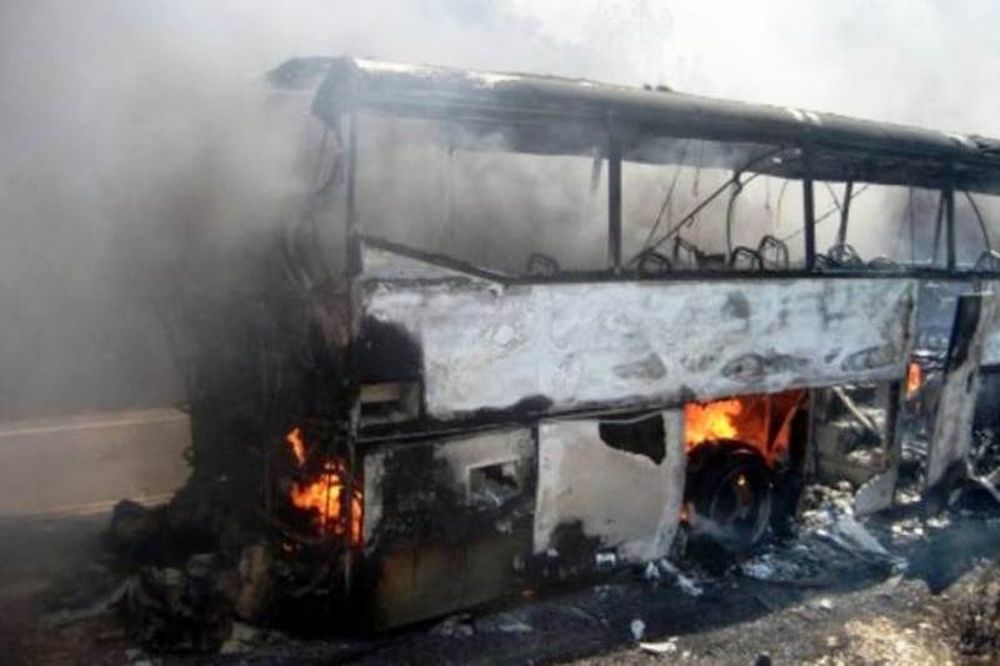 Στις φλόγες λεωφορείο της ΕΘΕΛ στον Κηφισό 