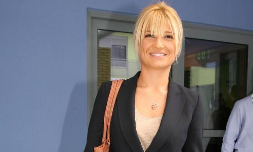Η Φαίη Σκορδά μιλά για τον γιο της