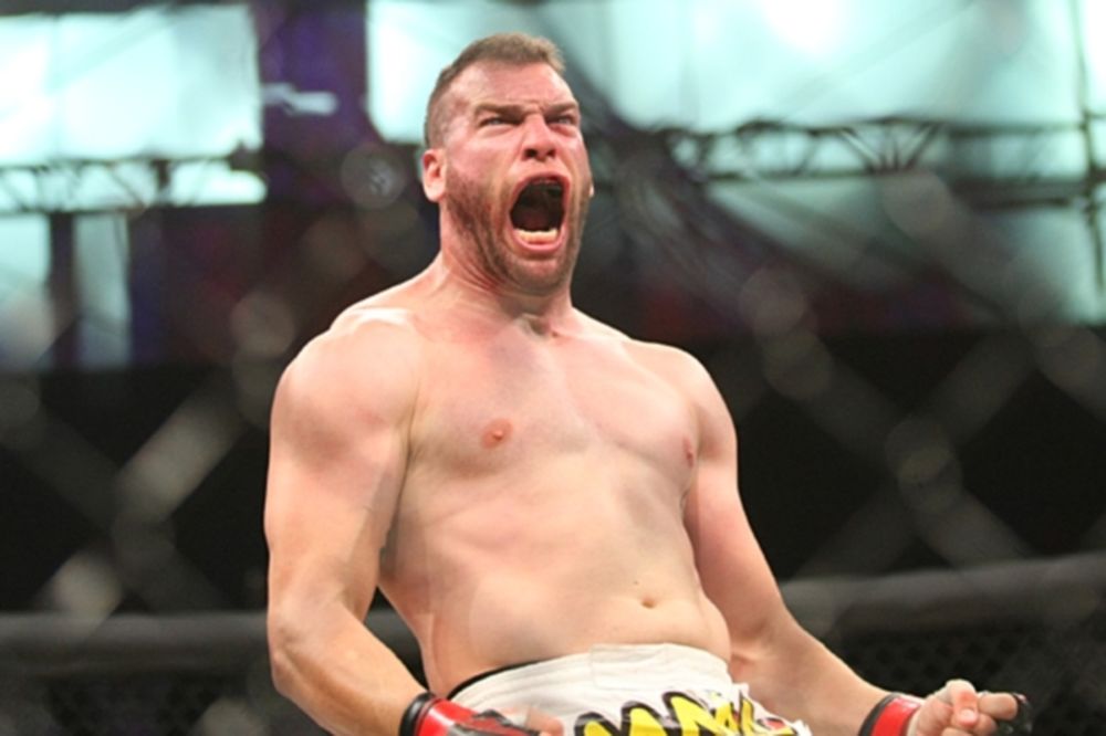 Bellator 79: «Ξεκάθαρος» o Richard Hale (videos)