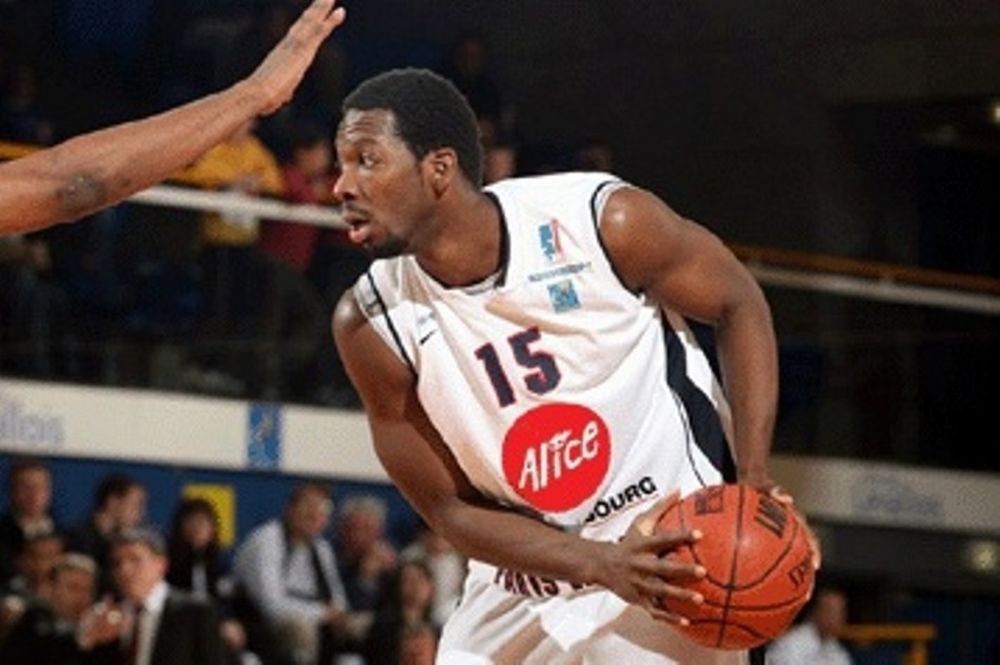 Μπασκετμπολίστας σκότωσε γυναίκα