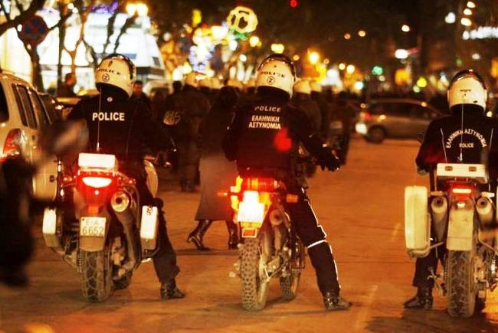 «Εμπόλεμη ζώνη» η περιοχή του Αγίου Παντελεήμονα 