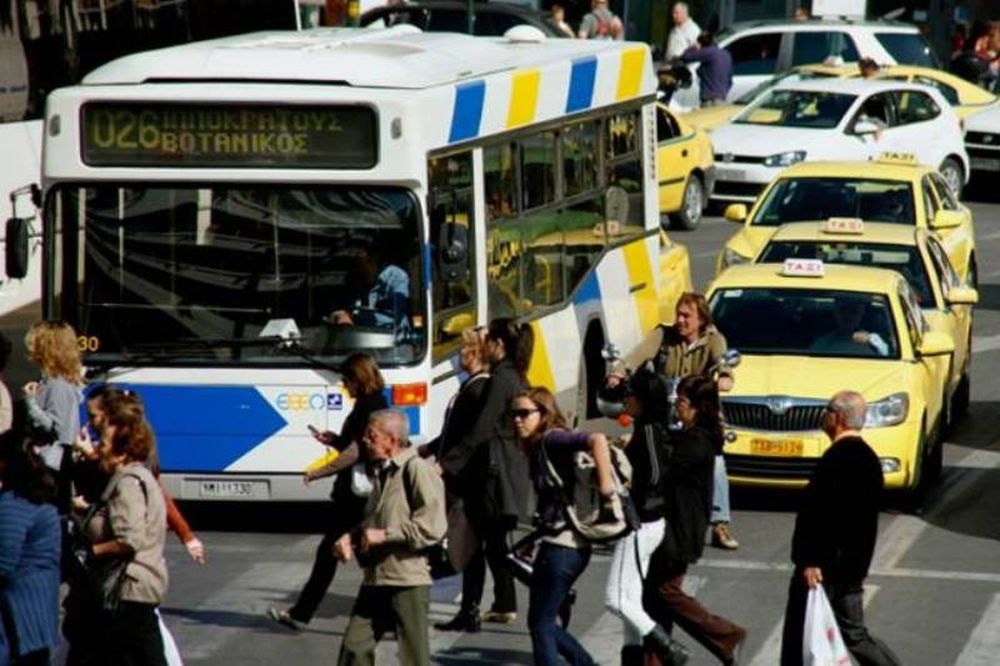 Σε απεργιακό κλοιό από αύριο η χώρα