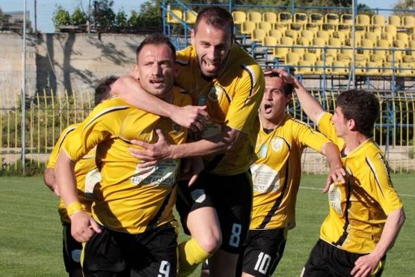 Football League 2: Φωστήρας - Προοδευτική, ντέρμπι από τα... παλιά