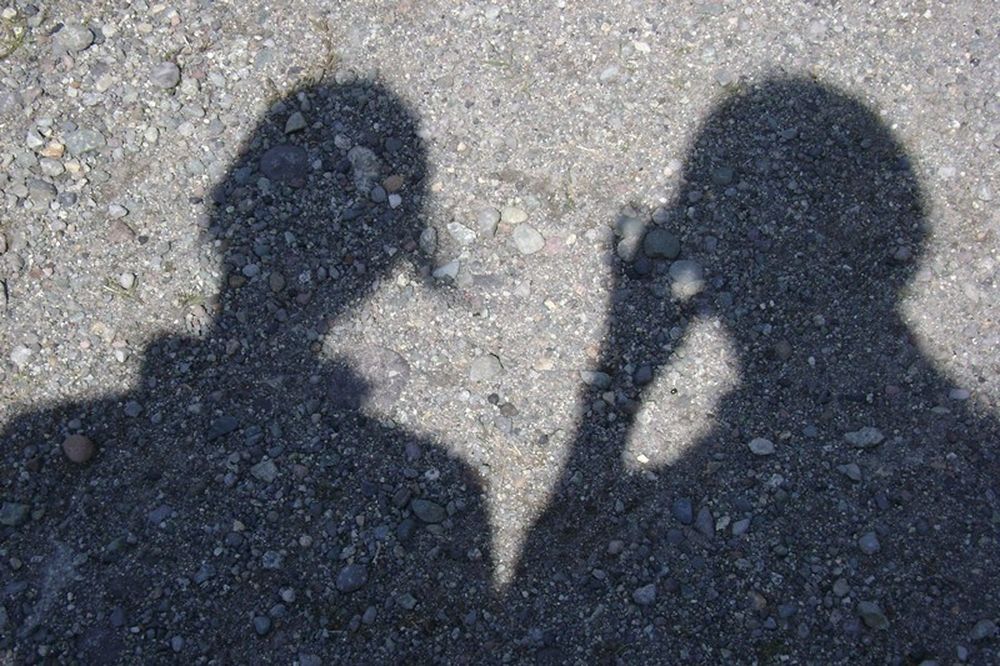 Διάσημος κομμωτής παρουσιάστηκε ως... νύφη στα πεθερικά από επιχειρηματία!