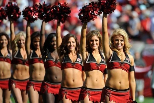 Απίστευτο ατύχημα: Πέταξαν τσιρλίντερ στο έδαφος... (video)