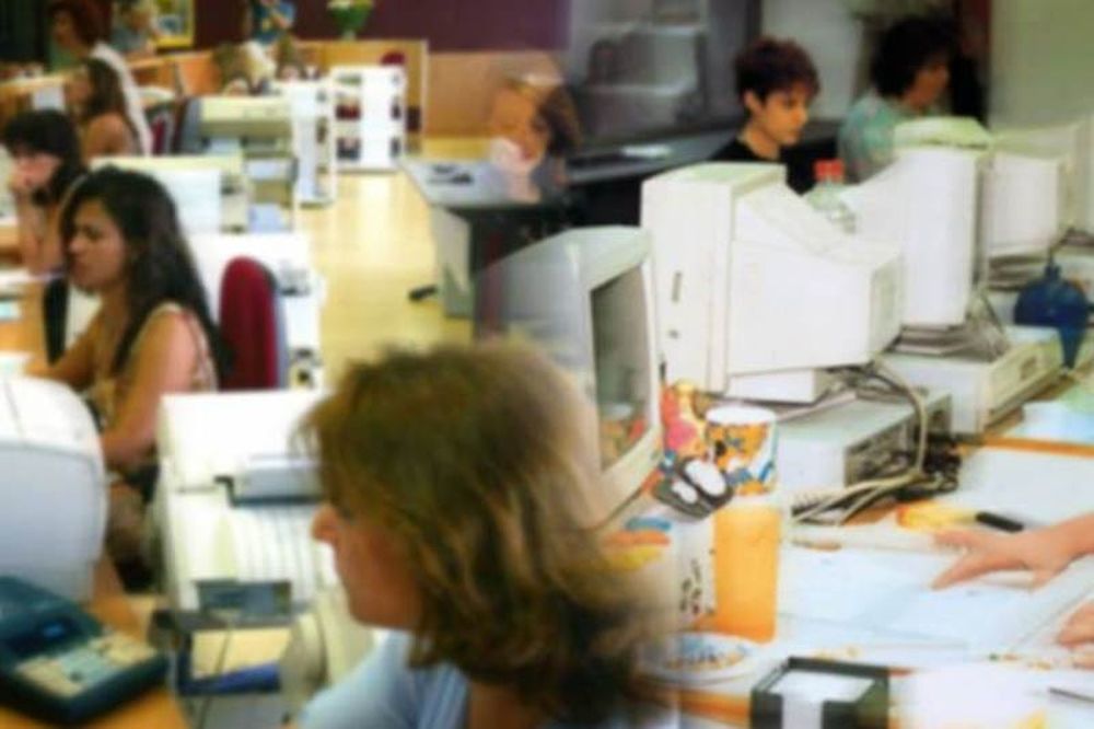 Τρομοκρατούν τους Δημοσίους Υπαλλήλους με απολύσεις!