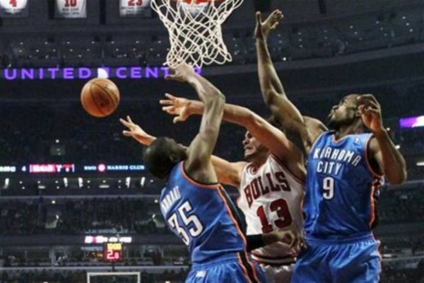 Οκλαχόμα Σίτι Θάντερ: Δύσκολα στο «United Center» (videos)
