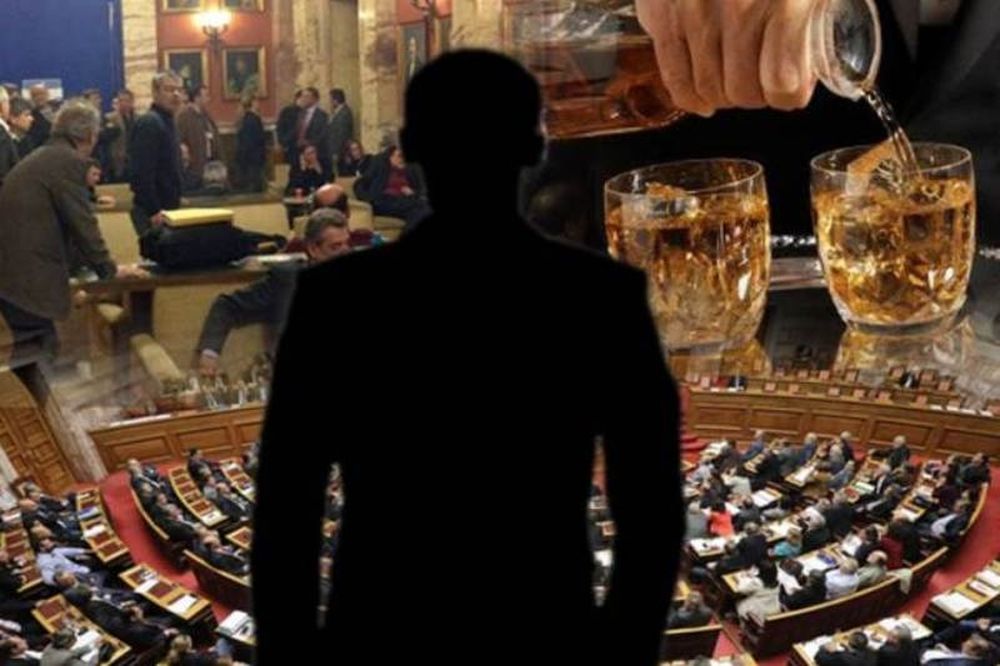 Σύμβουλος του Σαμαρά έπινε ουισκάκια την ώρα της ψηφοφορίας