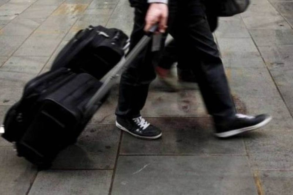 Ποιος πρώην βουλευτής ξενιτεύεται λόγω ανεργίας;