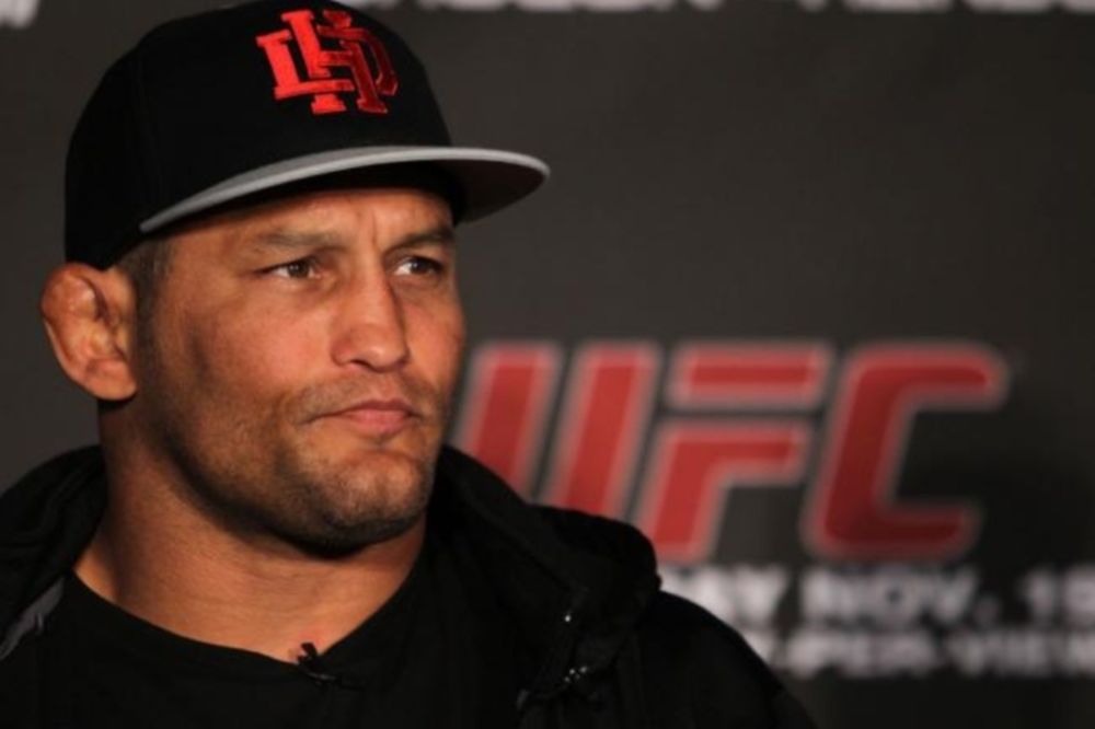 UFC 156: «Henderson vs Machida»