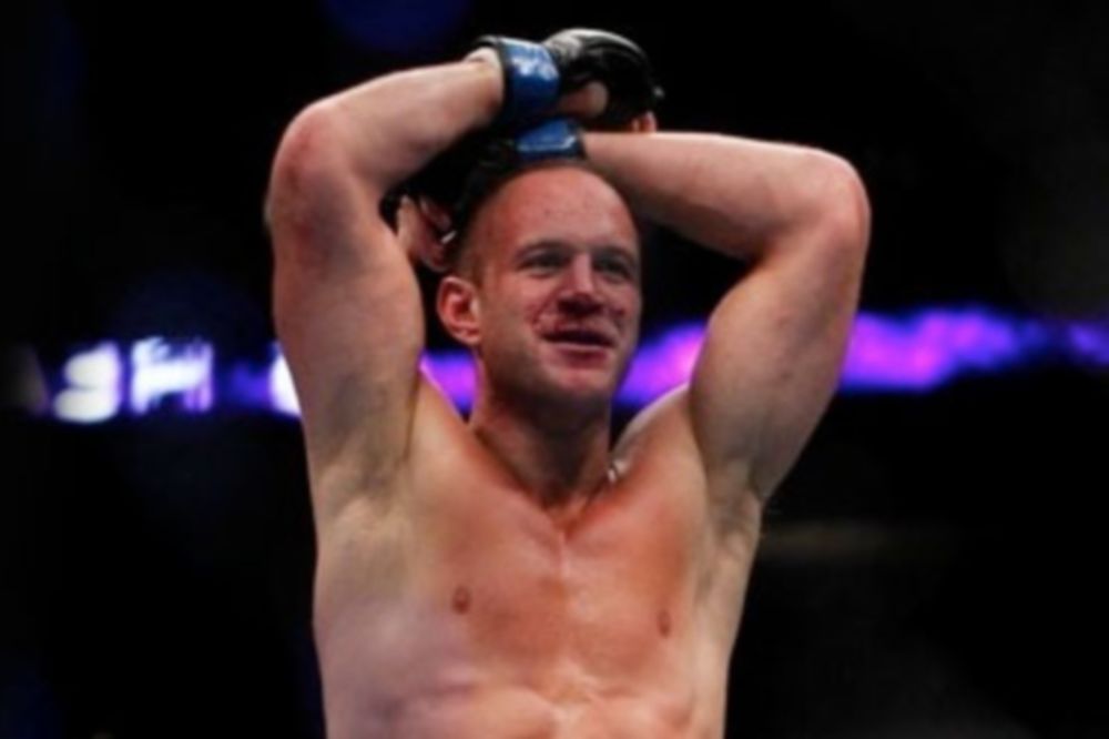 UFC: Έξι μήνες στον Dave Herman