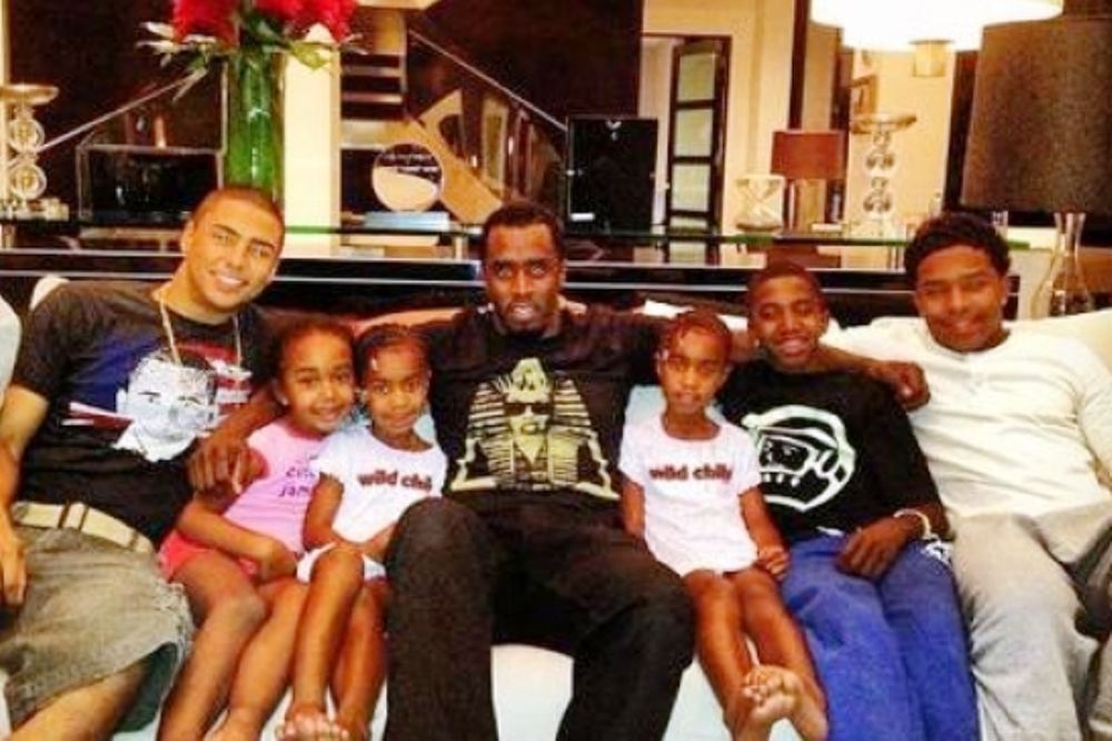 Sean Diddy Combs: Γιόρτασε τα γενέθλια του με τα παιδιά του 