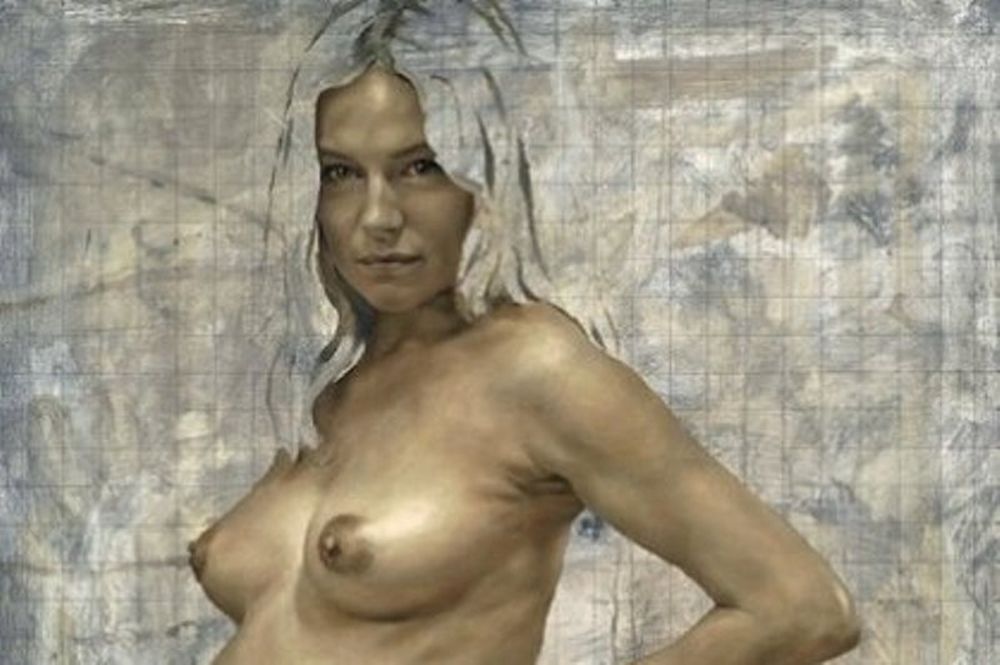Δείτε τη Sienna Miller να ποζάρει ολόγυμνη σε προχωρημένη εγκυμοσύνη