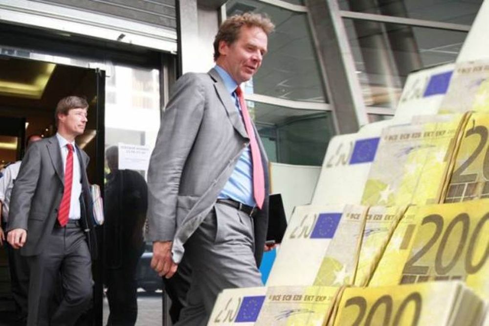 Στο φως η έκθεση της τρόικας: 32,6 δισ. επιπλέον θα χρειαστεί η Ελλάδα