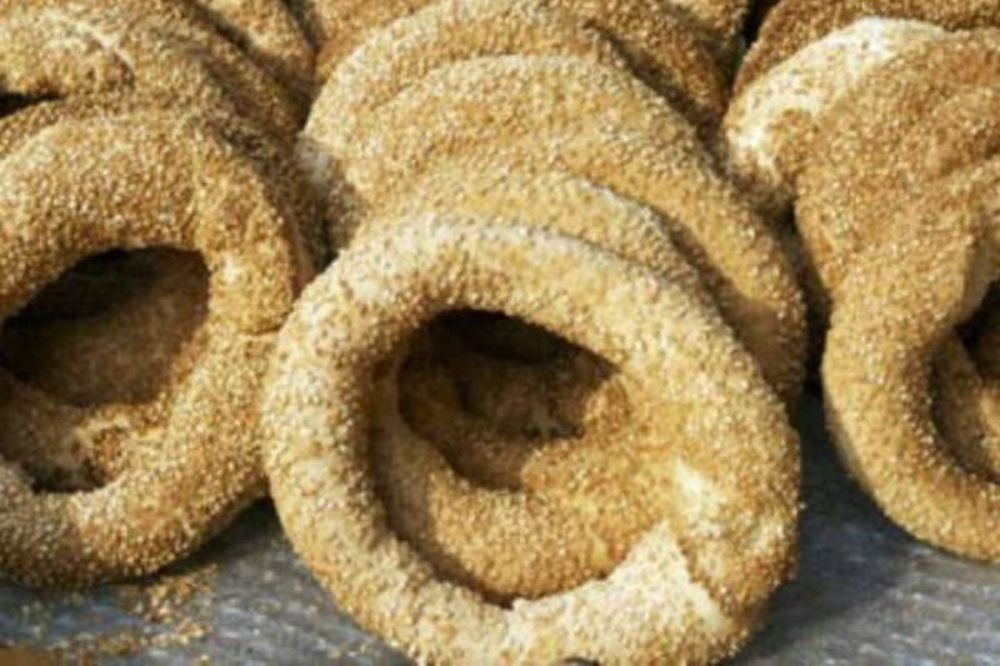 Πάτρα: Έκοψαν ακόμη και το κουλούρι από τα δημοτικά σχολεία