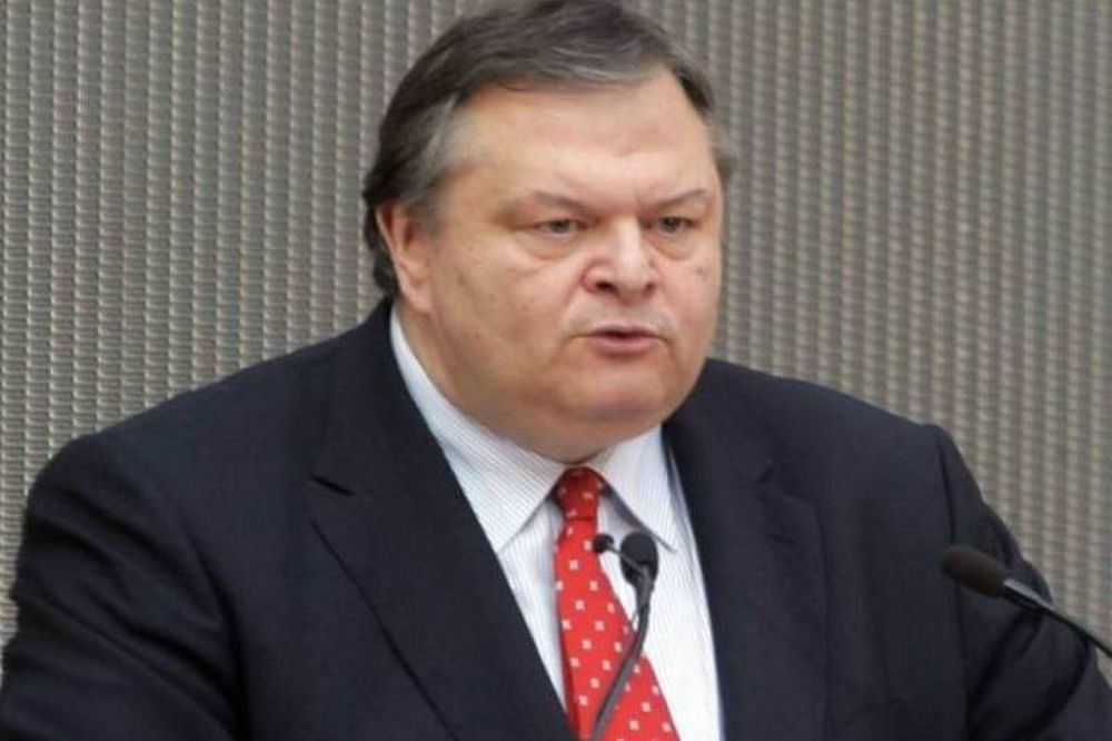 Φυγαδεύτηκε ο Βενιζέλος έξω από την ΤτΕ 