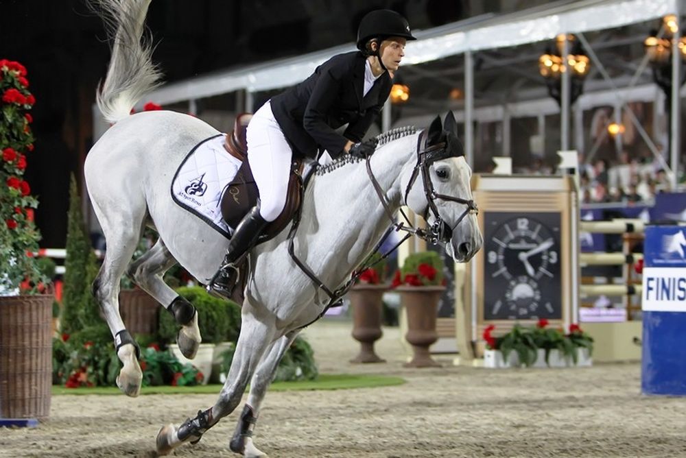 Τραυματίστηκε σοβαρά στην πλάτη η Αθηνά Ωνάση